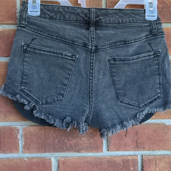 Mossimo denim High Rise Short 2/26 - Picture 2 of 3